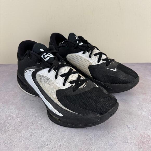 Nike Zoom Freak 4 Men's 7.5 Black White Panda Basketball Shoes Sneakers READ - Picture 1 of 14